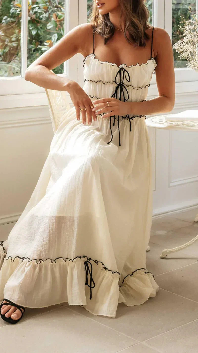 Dahlisette – Elegant kjole i bomuld