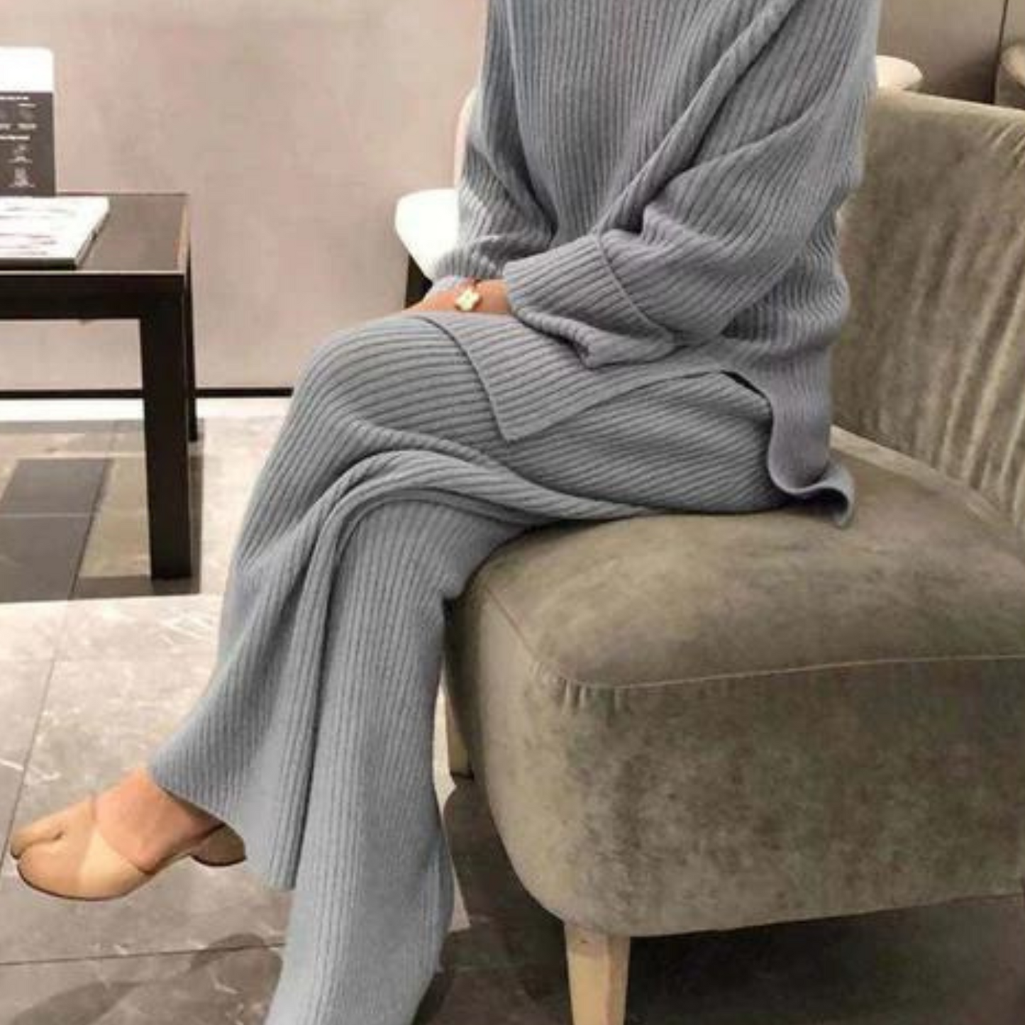 Afslappet sæt strikket sweater og bukser - Samantha