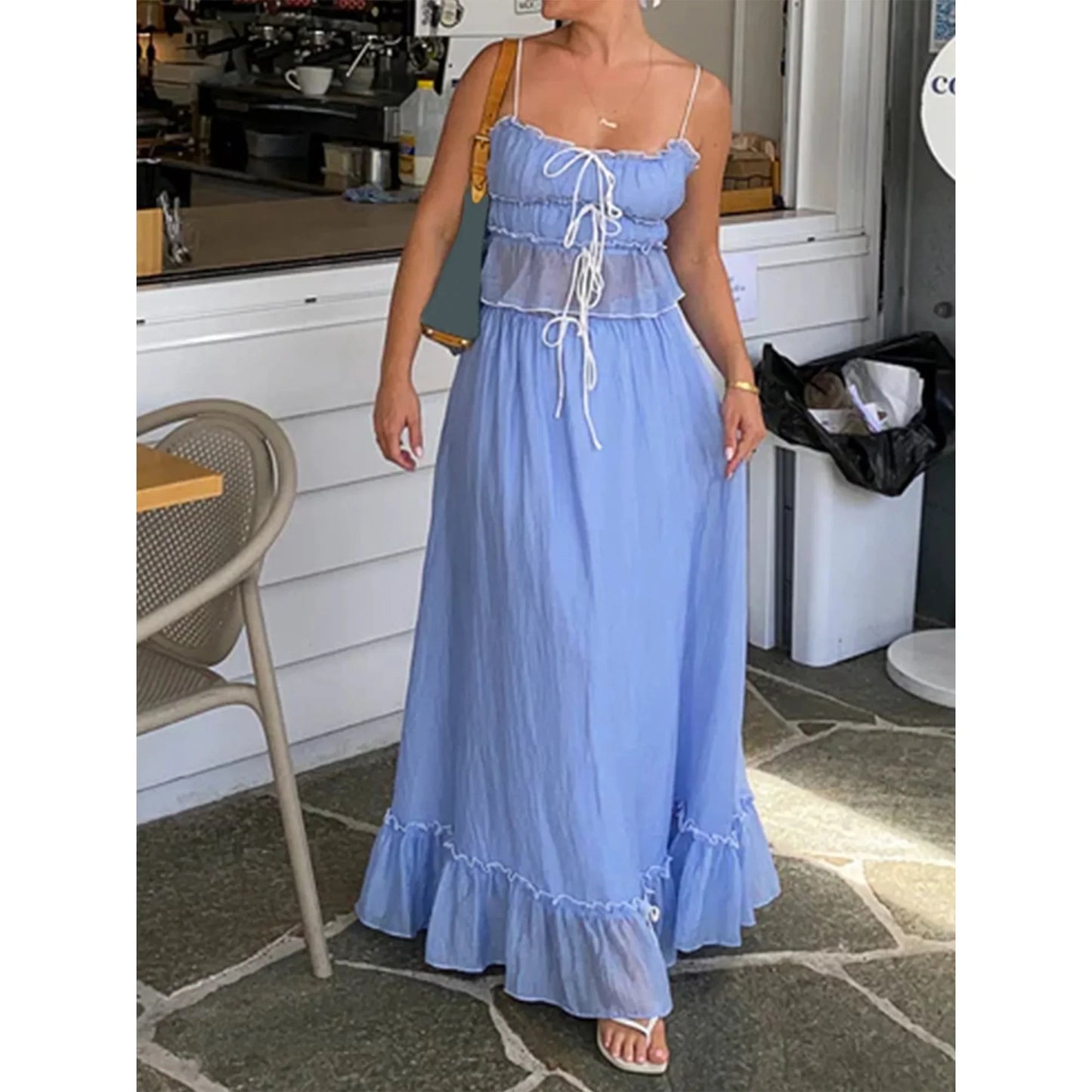 Dahlisette – Elegant kjole i bomuld